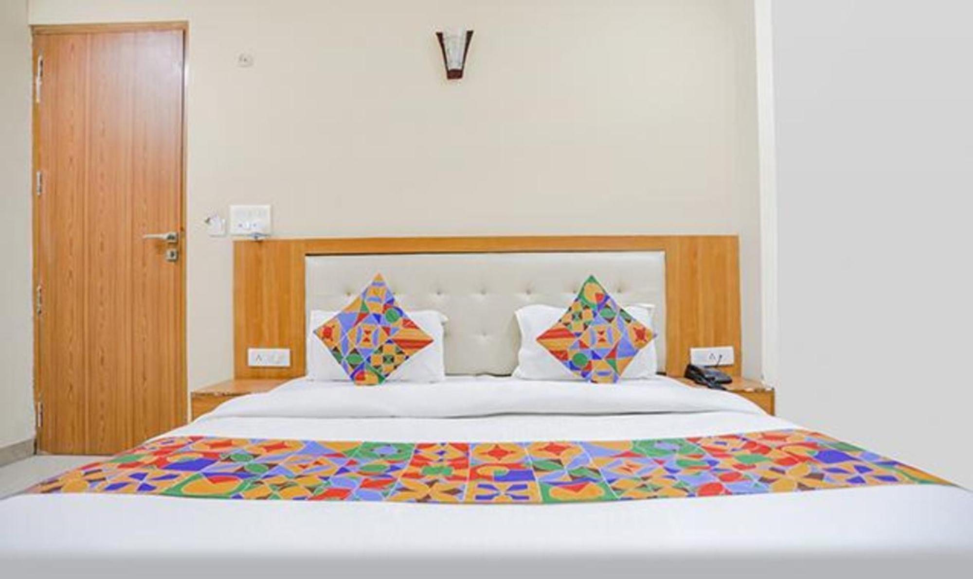 Fabhotel Royal Stay I Greater Noida Ngoại thất bức ảnh