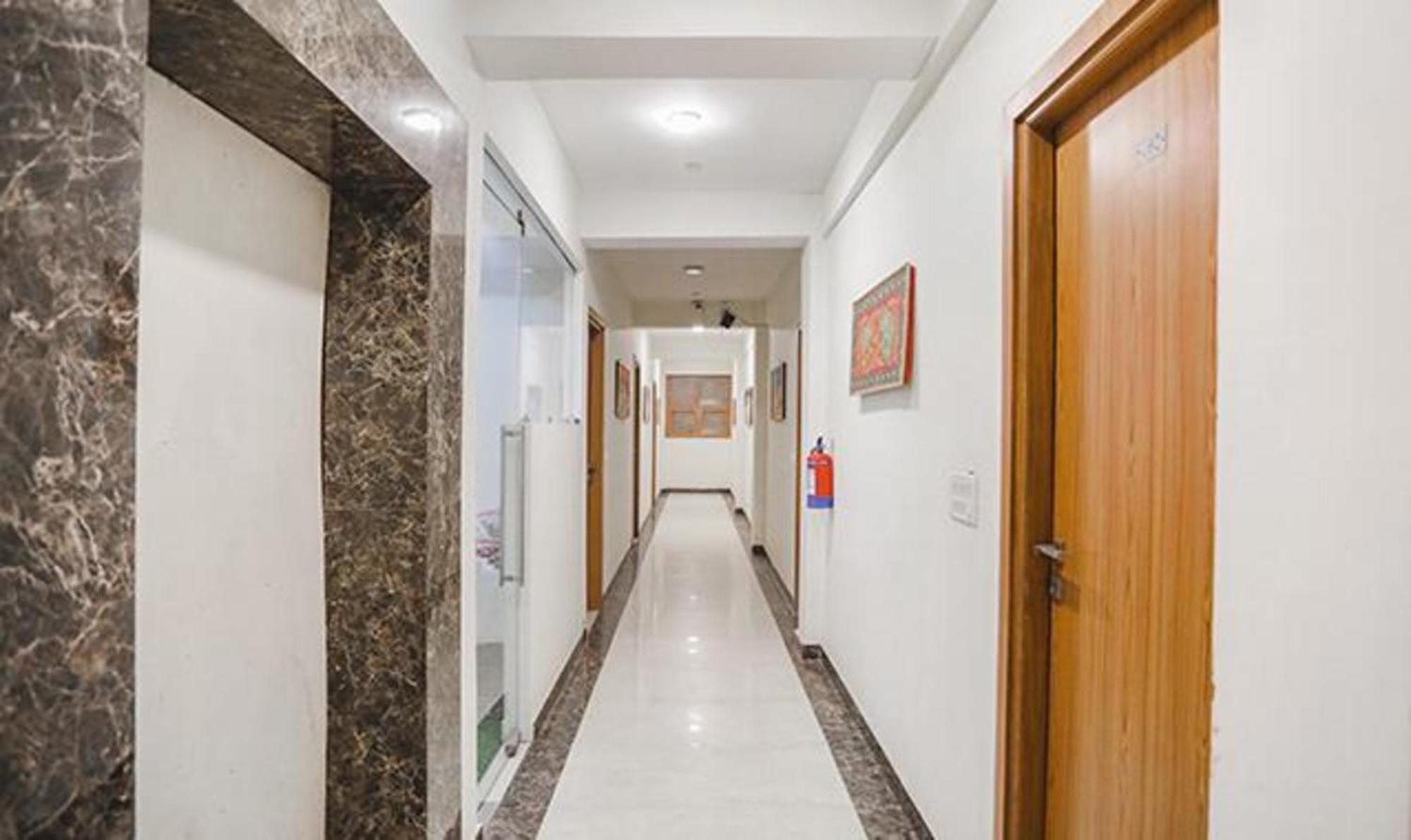 Fabhotel Royal Stay I Greater Noida Ngoại thất bức ảnh