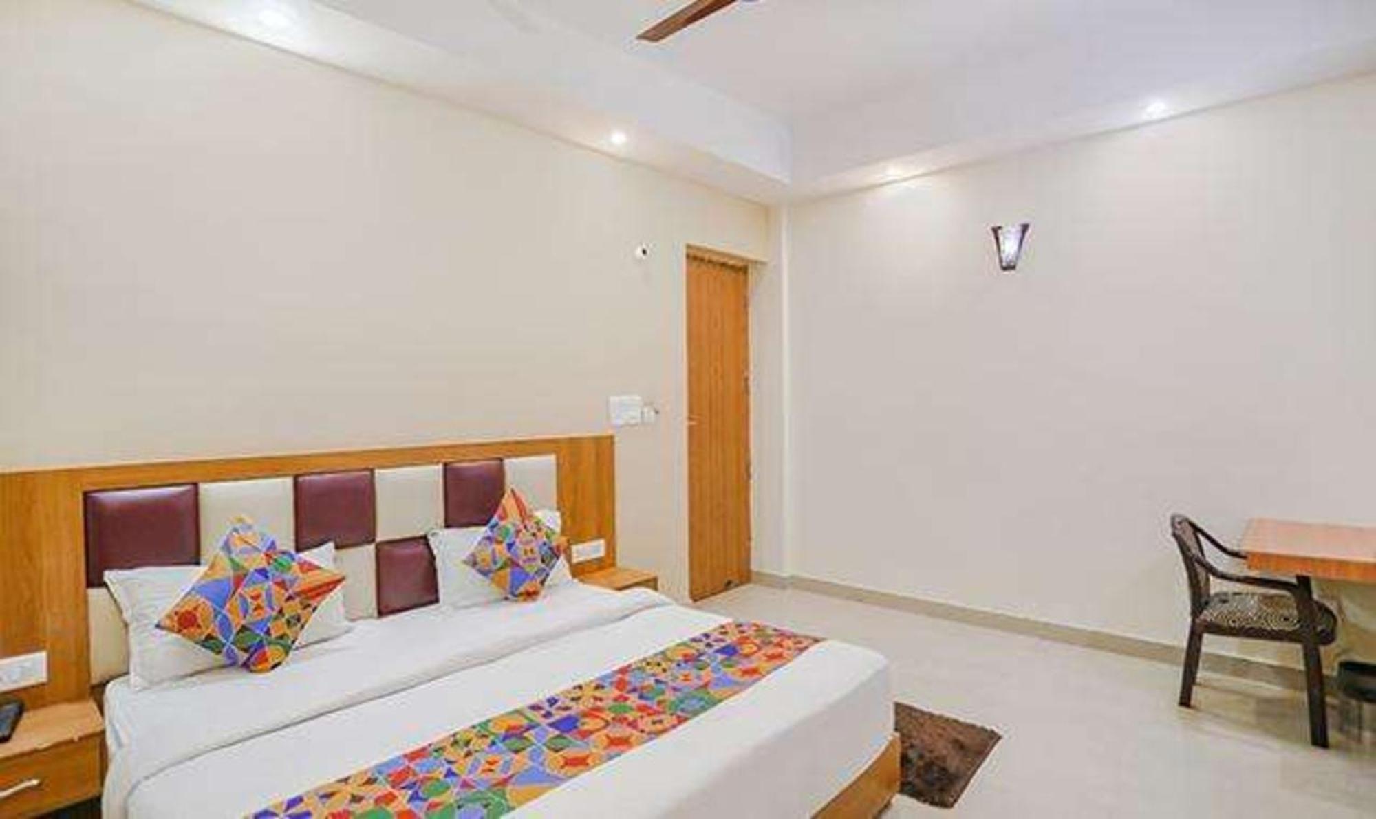 Fabhotel Royal Stay I Greater Noida Ngoại thất bức ảnh