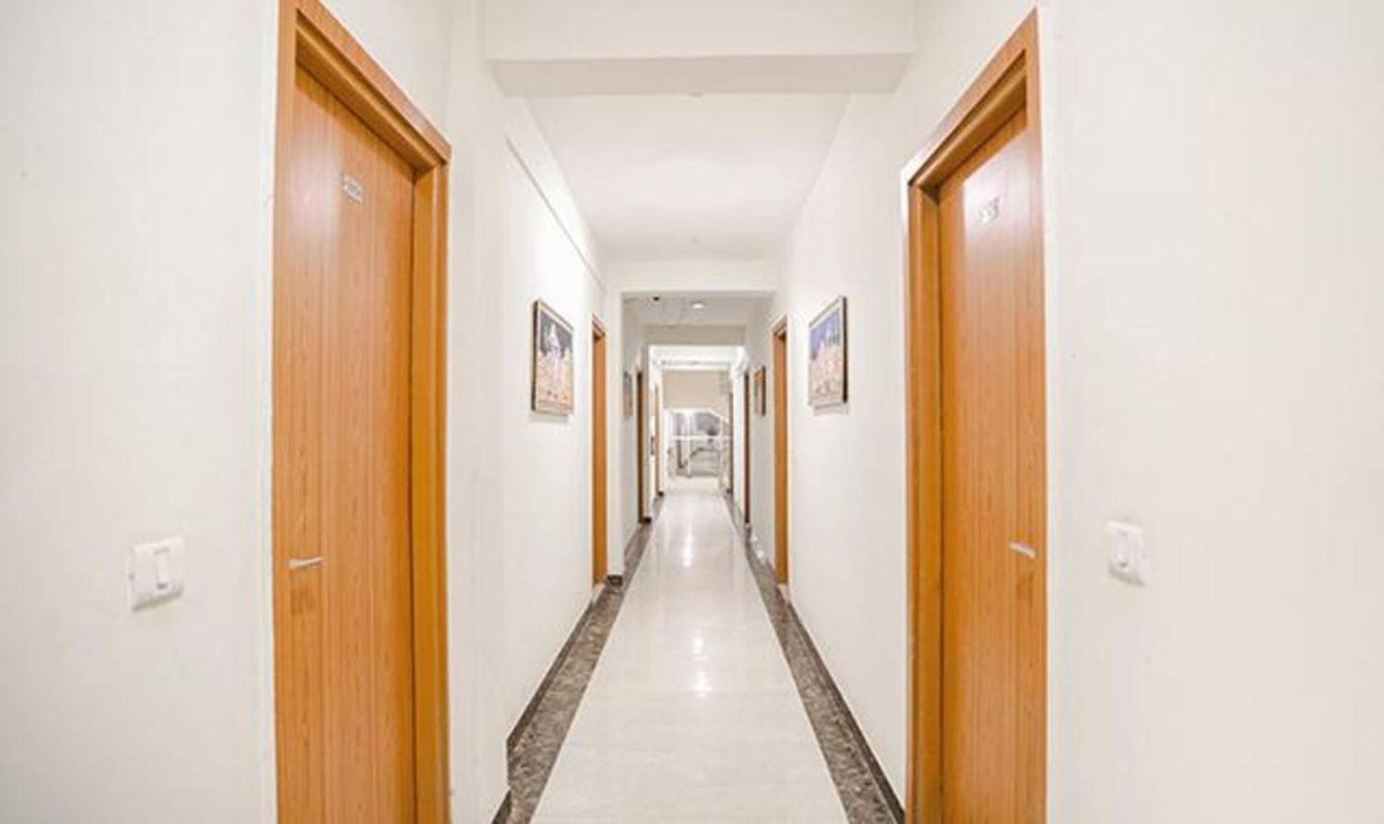 Fabhotel Royal Stay I Greater Noida Ngoại thất bức ảnh