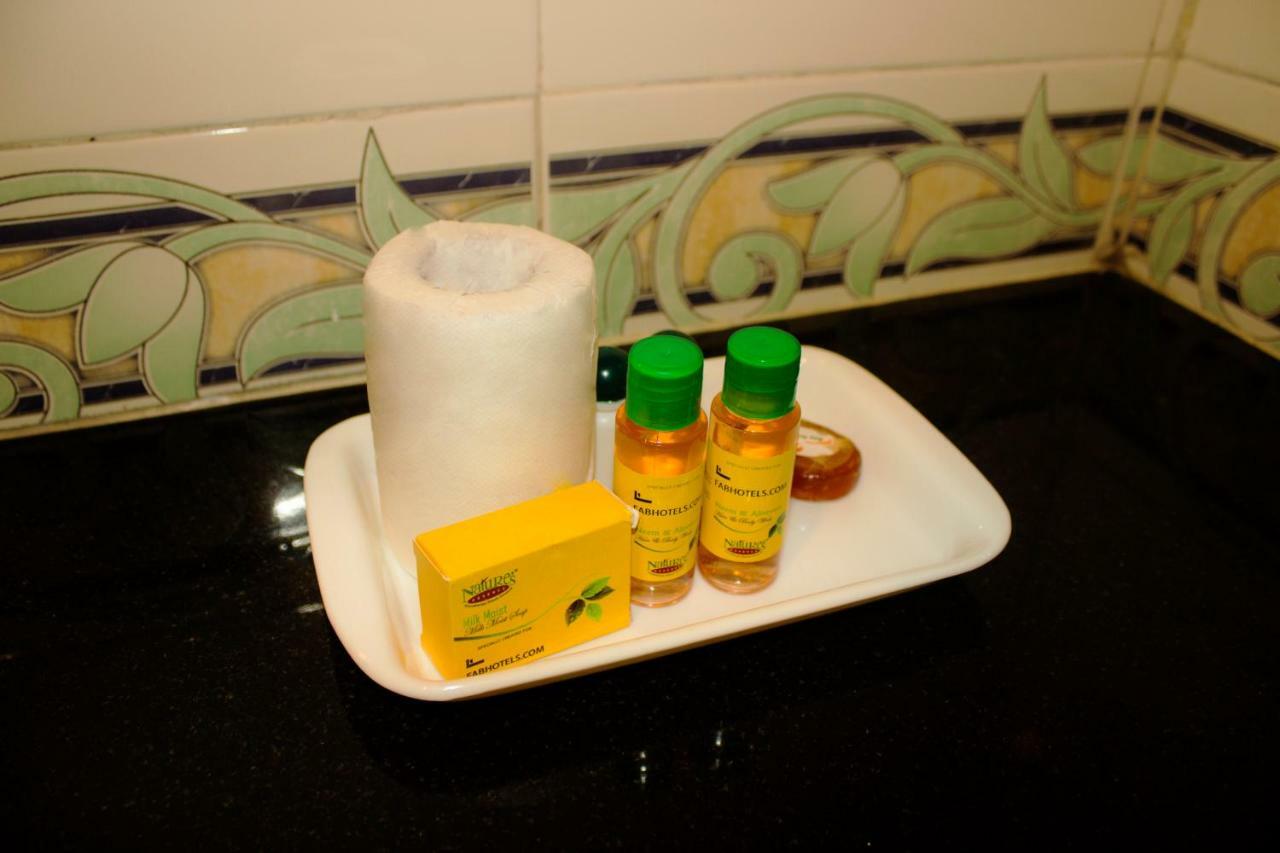 Fabhotel Royal Stay I Greater Noida Ngoại thất bức ảnh
